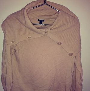 Womens Medium Light Beige Cropped Neck, long.